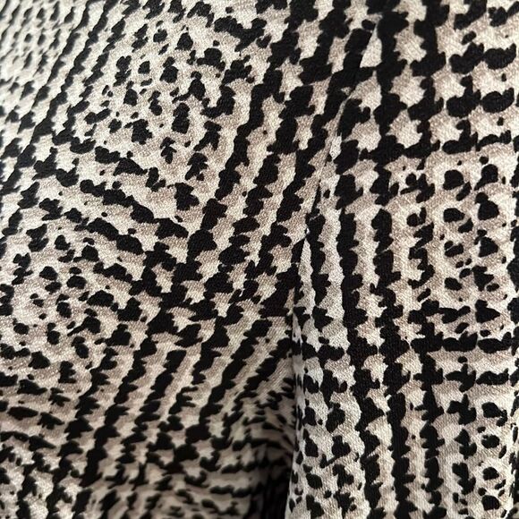 Adrianna Papell Houndstooth Long Sleeve Blouse - Medium - Picture 4 of 7